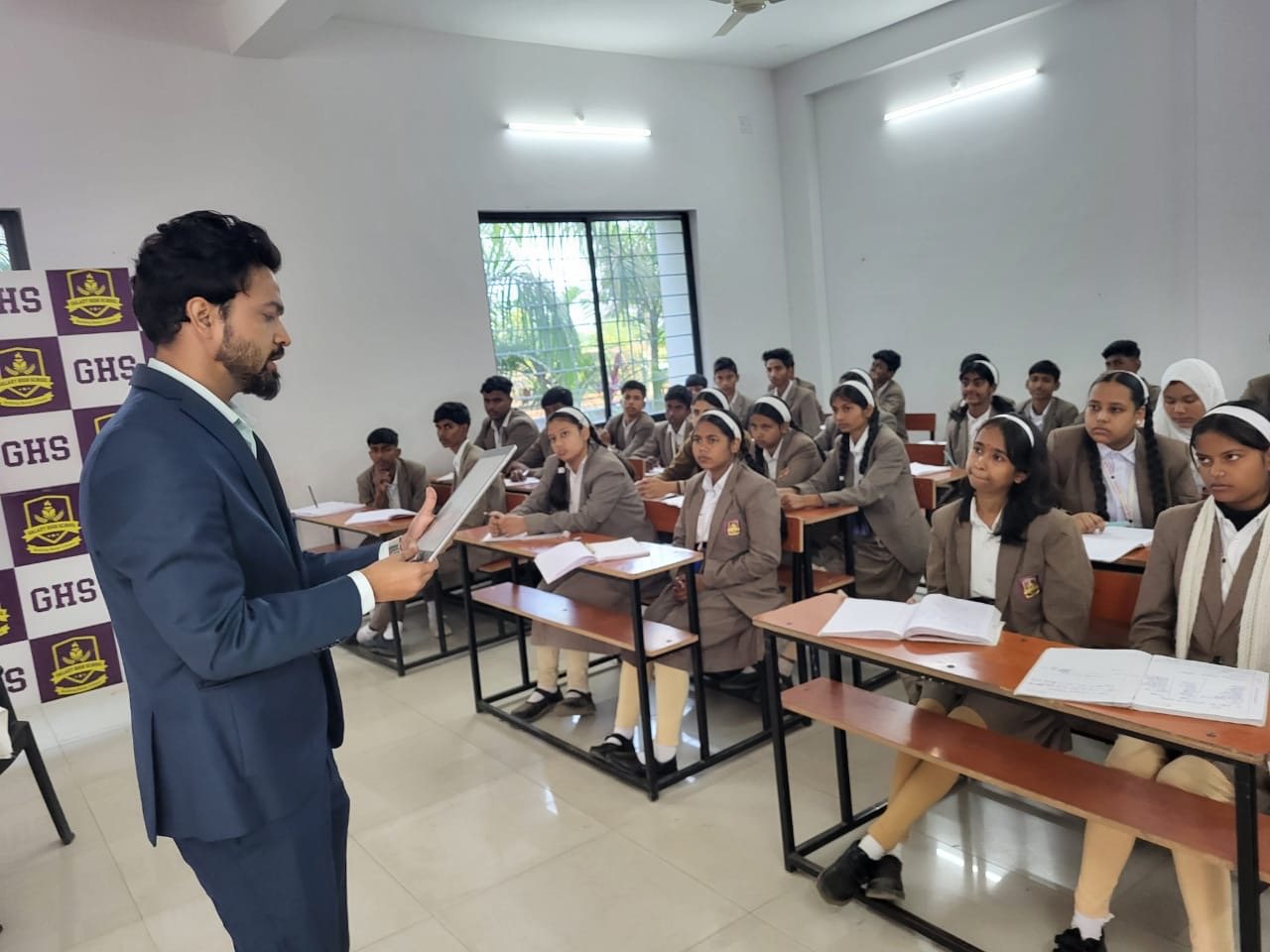 Students interacting during the AI foundations workshop at Galaxy School, Hazaribagh